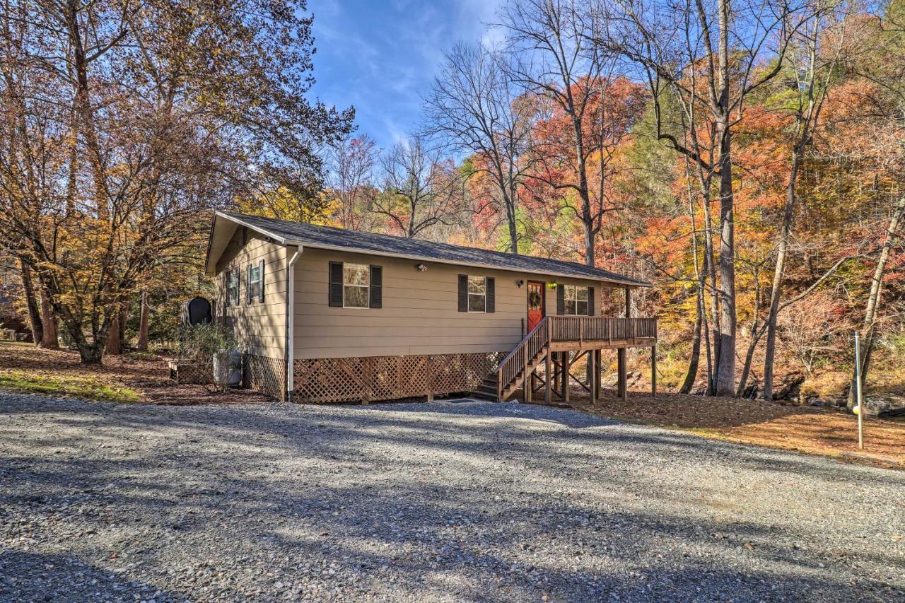 Vila Creekside Retreat With Deck, 18 Miles To Wolf Ridge Weaverville Exteriér fotografie