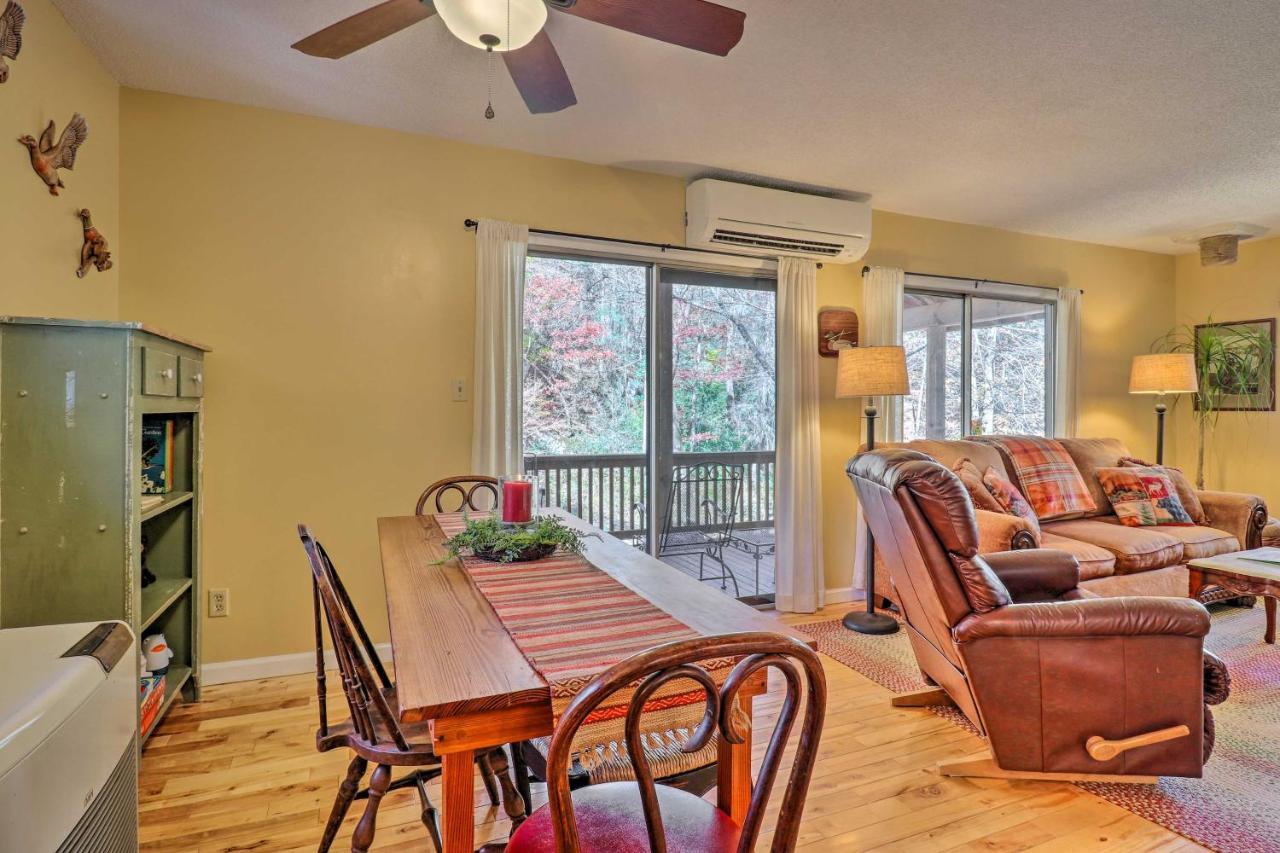 Vila Creekside Retreat With Deck, 18 Miles To Wolf Ridge Weaverville Exteriér fotografie